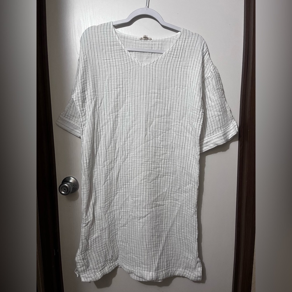 Eileen Fisher  S P Organic Linen Cotton White Pinstripe Dress V-neck